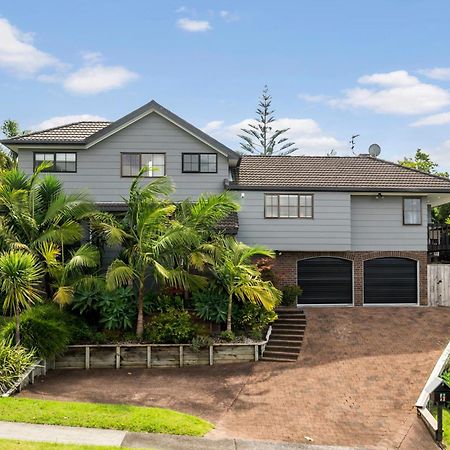 Villa With Pool In Browns Bay Auckland Extérieur photo