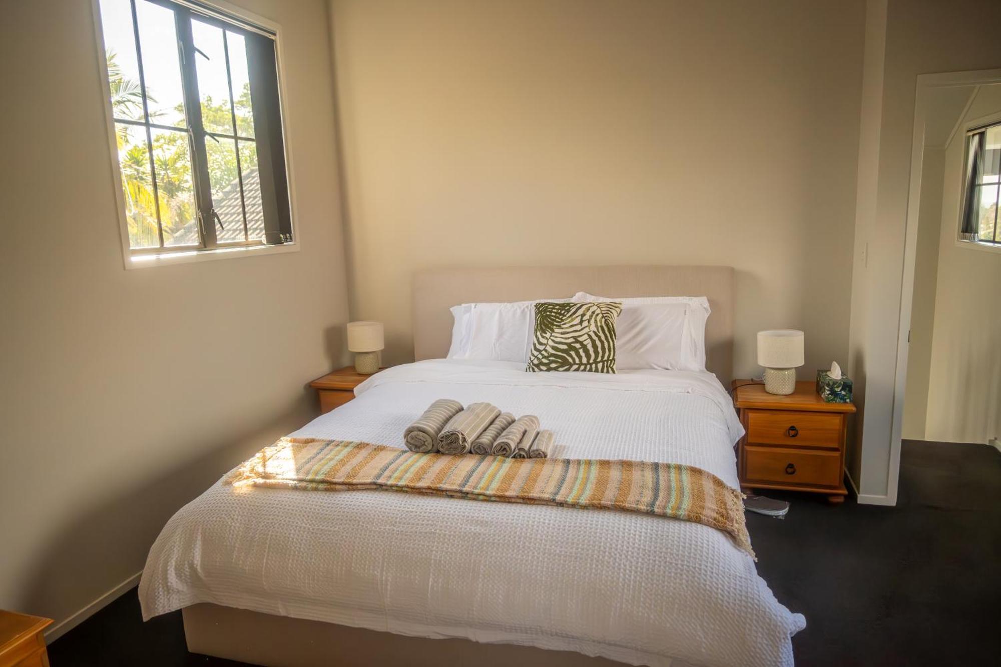 Villa With Pool In Browns Bay Auckland Extérieur photo